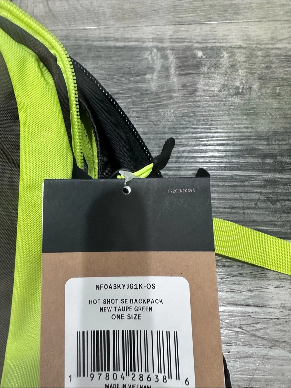 The North Face 30L Hot Shot Special Edition Backpack Taupe Green NEW